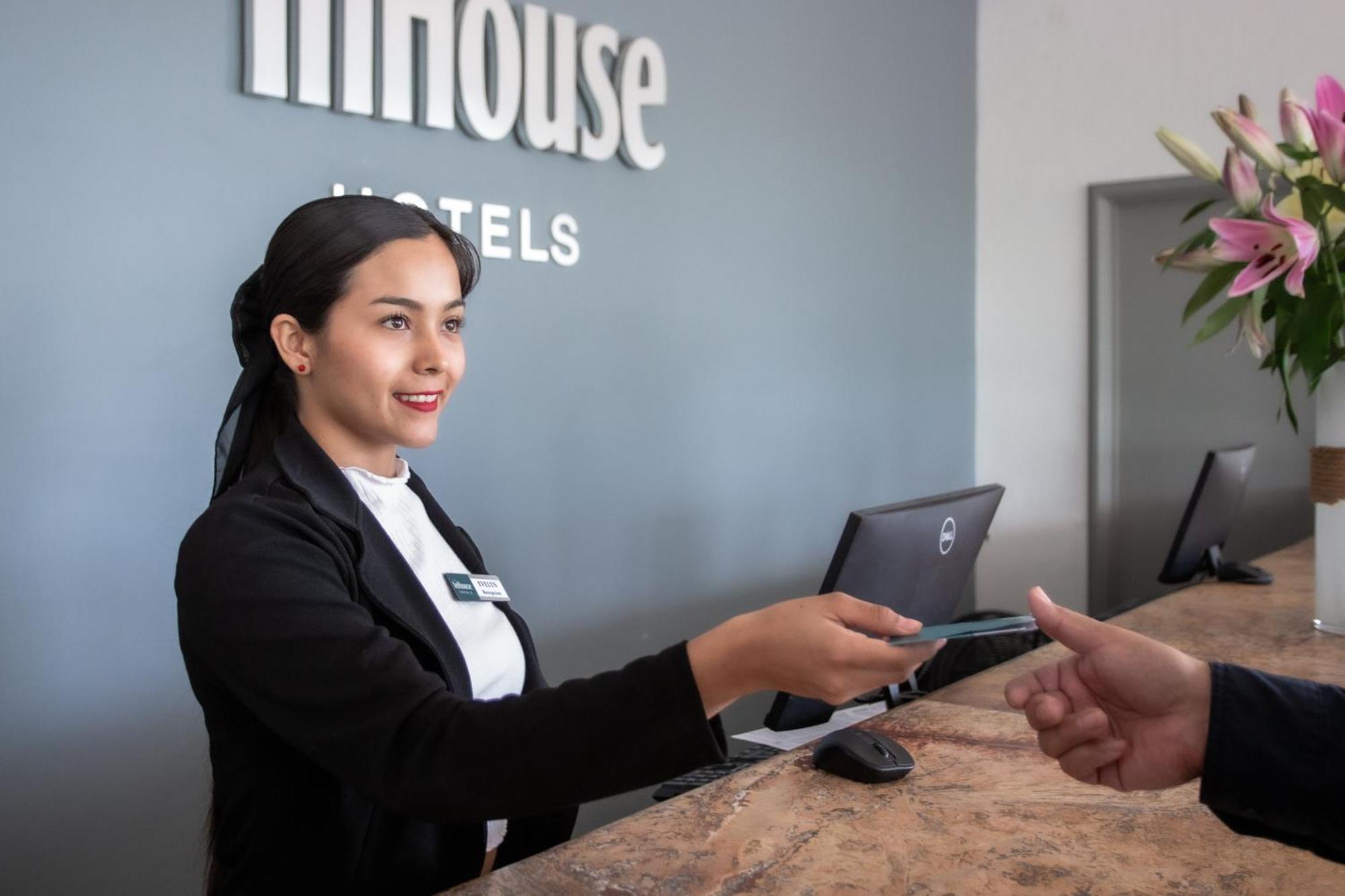 Inhouse Leon Ξενοδοχείο Εξωτερικό φωτογραφία